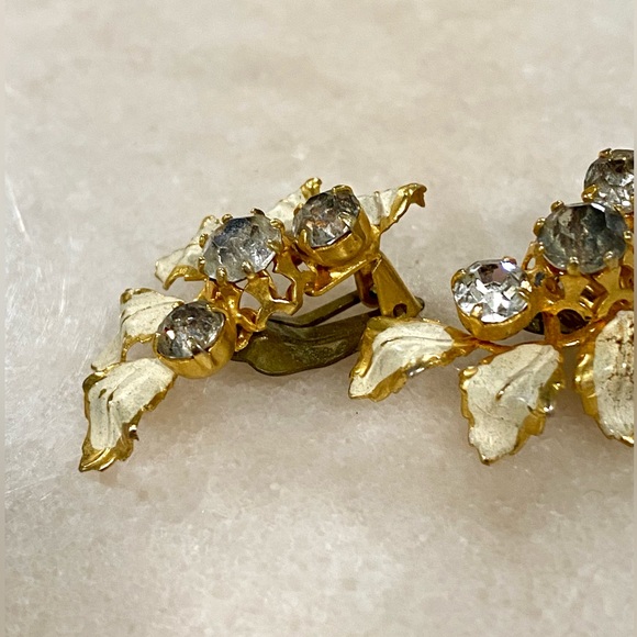 Vintage 1960’s Austrian Made Rhinestone Clip on Earrings - Picture 4 of 9